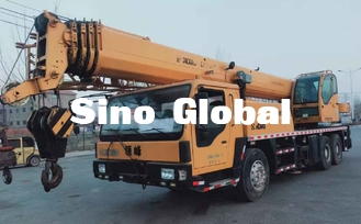 XCMG QY30K5 Digunakan Truck Crane 48m Mengangkat Tinggi 30T Kapasitas