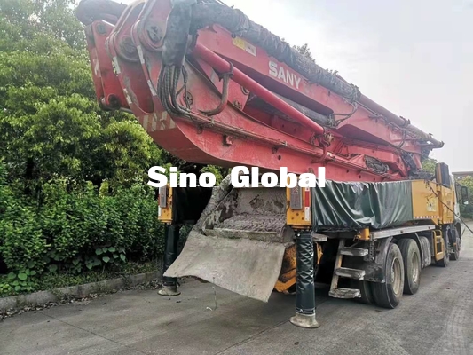 Truk Pompa Beton Bekas Merah Dengan Volve Chassis 56m / 6 Bagian