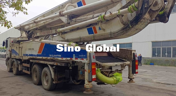Model Zoomlion Bekas 2013 Truk Pompa Beton 56m Dengan Sasis Mercedes Benz
