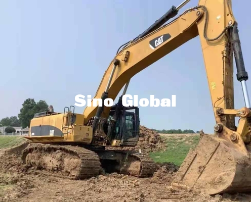 390KW Bekas Ekskavator Perayap Caterpillar 390D 1240L Kapasitas Tangki Bahan Bakar