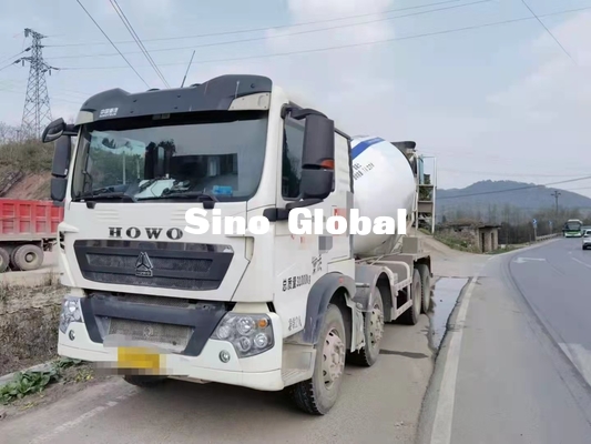 Truk Pengaduk Beton Howo kedua tangan tipe Diesel 10M³ 371HP Power